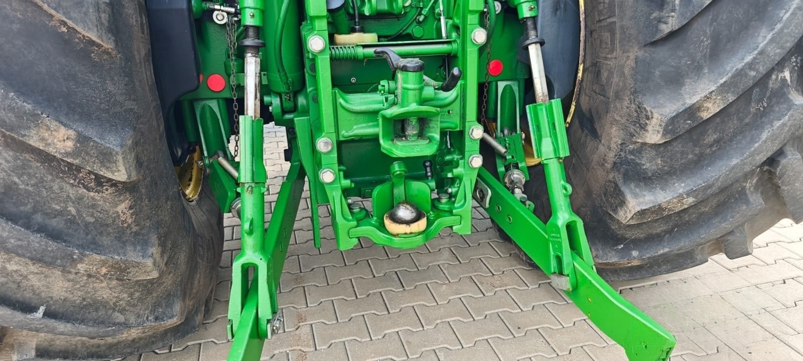 Tractor John Deere 6250R Premium Edition — 4