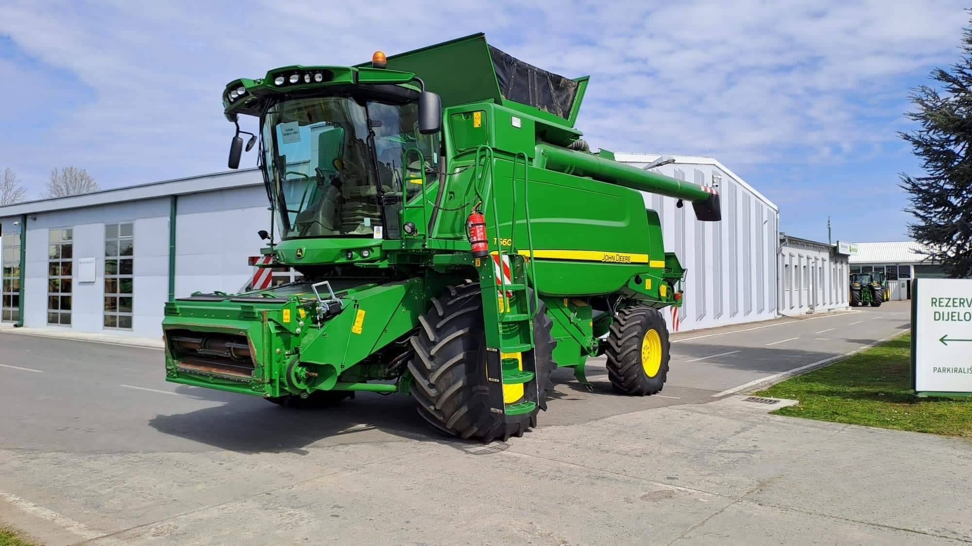 John Deere S770 + heder paioase — 3